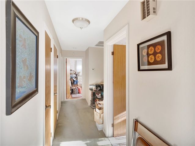 89 North Court, Tiverton, RI 02878