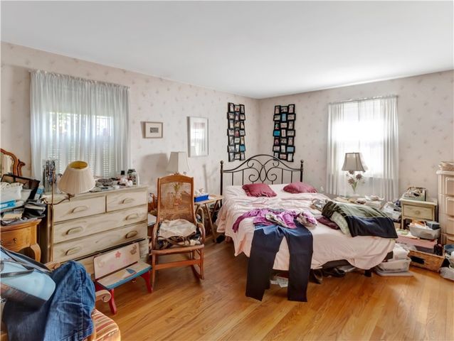 89 North Court, Tiverton, RI 02878