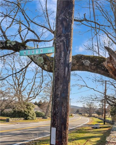 89 North Court, Tiverton, RI 02878