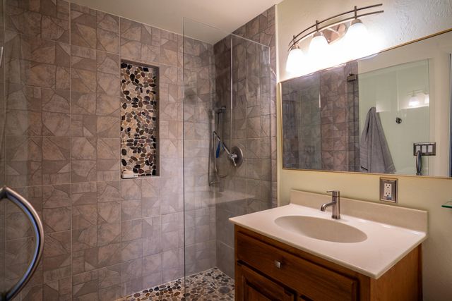 1277 Gardendale Avenue, Medford, OR 97504