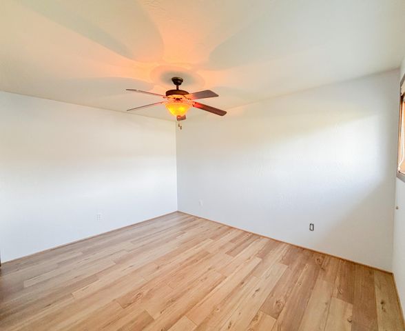 1277 Gardendale Avenue, Medford, OR 97504