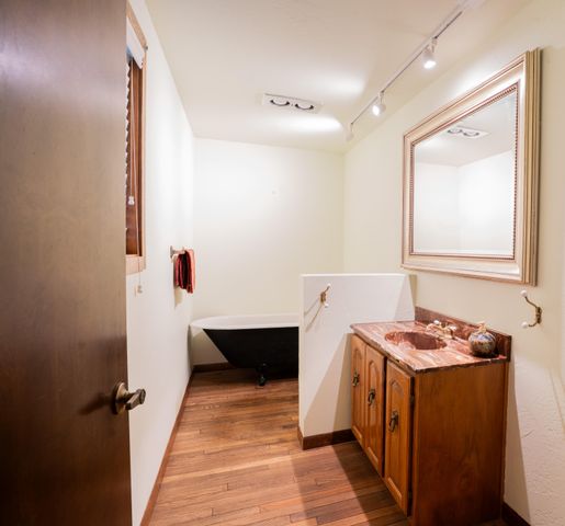 1277 Gardendale Avenue, Medford, OR 97504