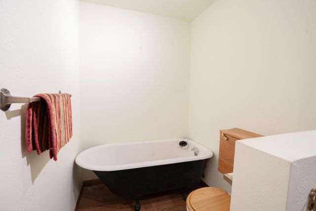 1277 Gardendale Avenue, Medford, OR 97504