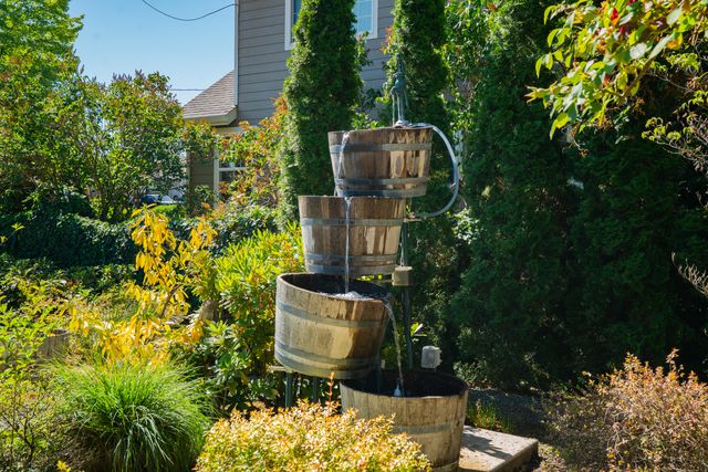 1277 Gardendale Avenue, Medford, OR 97504