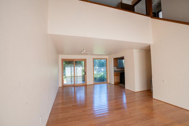 1277 Gardendale Avenue, Medford, OR 97504