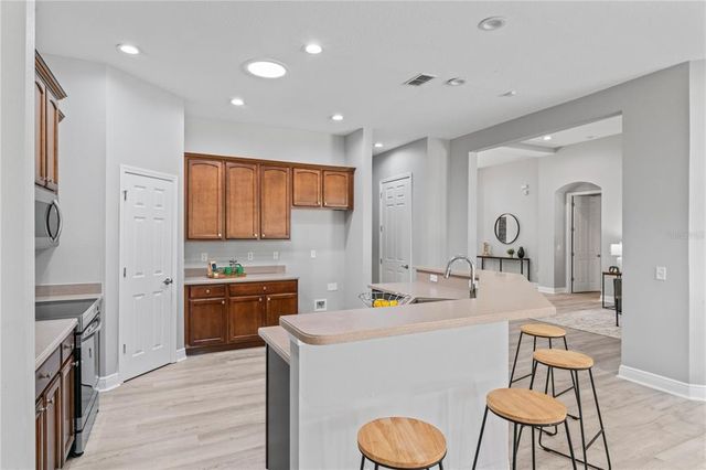 10517 PALM COVE AVENUE, Tampa, FL 33647