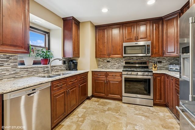 7229 W Lunt Avenue, Chicago, IL 60631