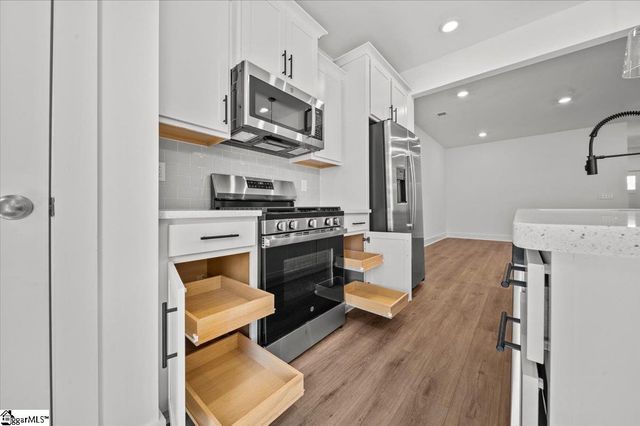 516 Harebell Way, Greenville, SC 29617