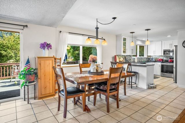 17629 72nd Avenue W, Edmonds, WA 98026