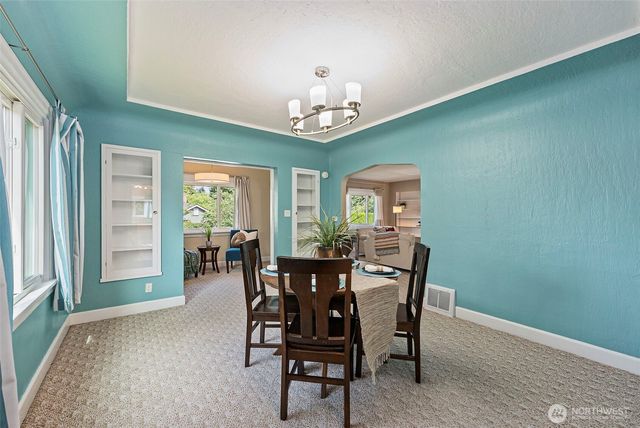 1120 N Montgomery Avenue, Bremerton, WA 98312