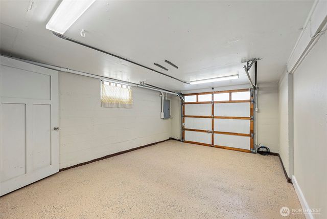 1120 N Montgomery Avenue, Bremerton, WA 98312