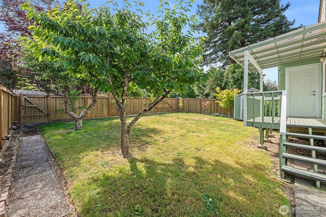 1120 N Montgomery Avenue, Bremerton, WA 98312