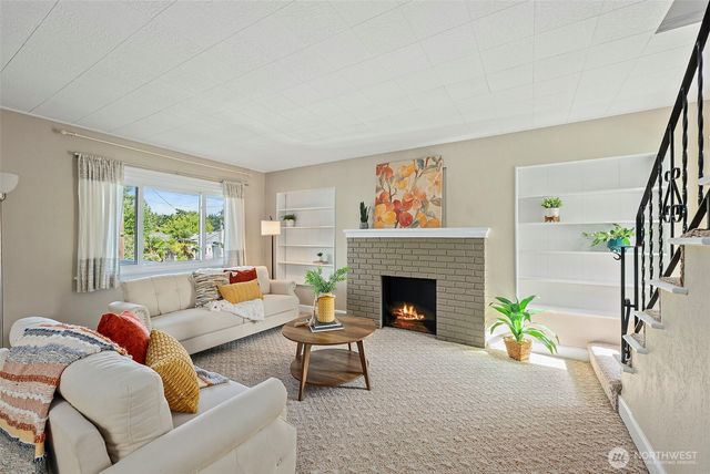 1120 N Montgomery Avenue, Bremerton, WA 98312