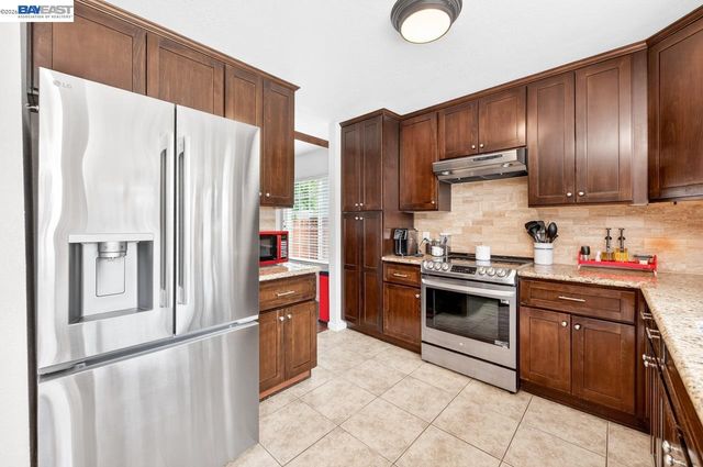 5549 Bridgeport Cir., Livermore, CA 94551