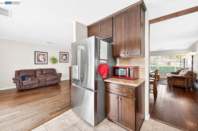 5549 Bridgeport Cir., Livermore, CA 94551