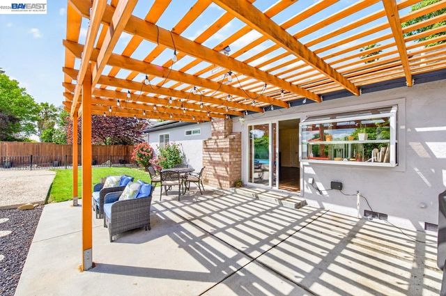 5549 Bridgeport Cir., Livermore, CA 94551