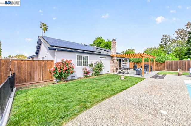 5549 Bridgeport Cir., Livermore, CA 94551