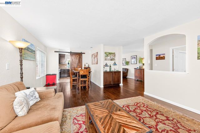 5549 Bridgeport Cir., Livermore, CA 94551