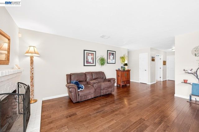 5549 Bridgeport Cir., Livermore, CA 94551