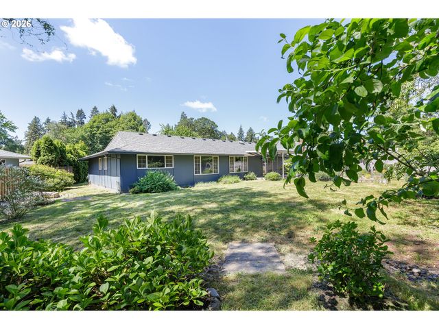 16425 Se STERLING Cir, Milwaukie, OR 97267