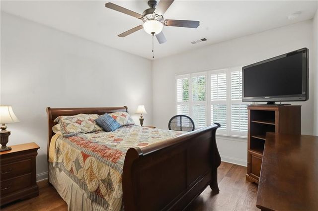 423 Spring Lake Hills, White, GA 30184