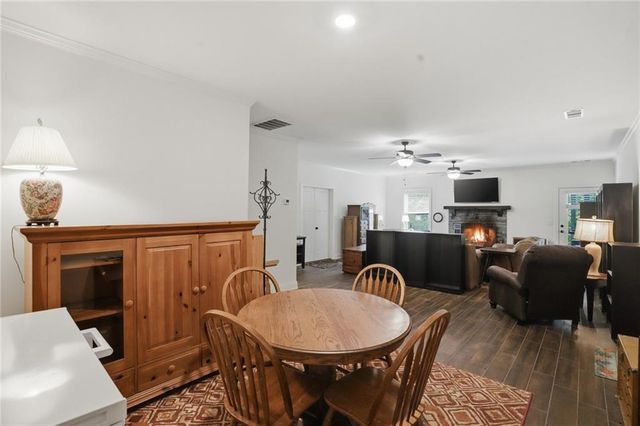 423 Spring Lake Hills, White, GA 30184