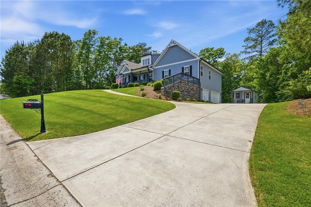 423 Spring Lake Hills, White, GA 30184