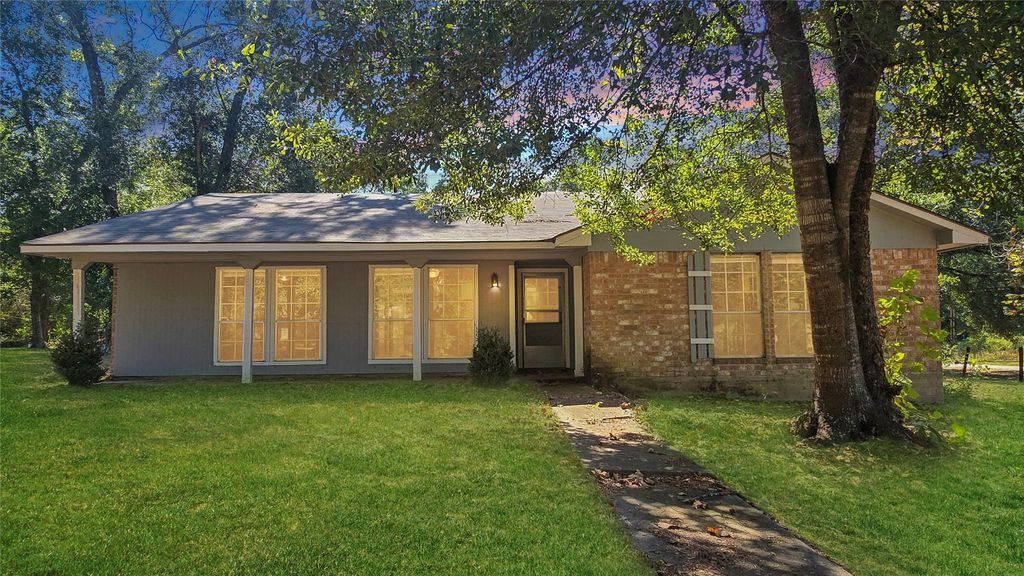 15516 Northwood Drive, Porter, TX 77365