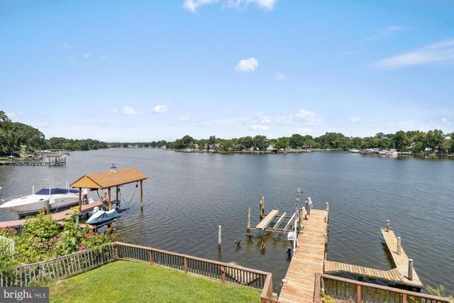 8350 BEAR CREEK DR, Baltimore, MD 21222