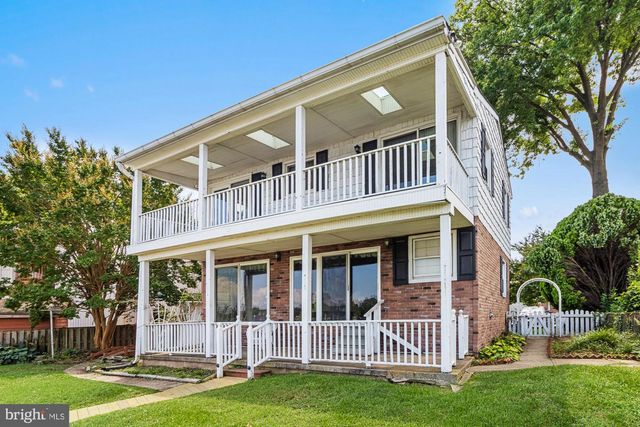 8350 BEAR CREEK DR, Baltimore, MD 21222