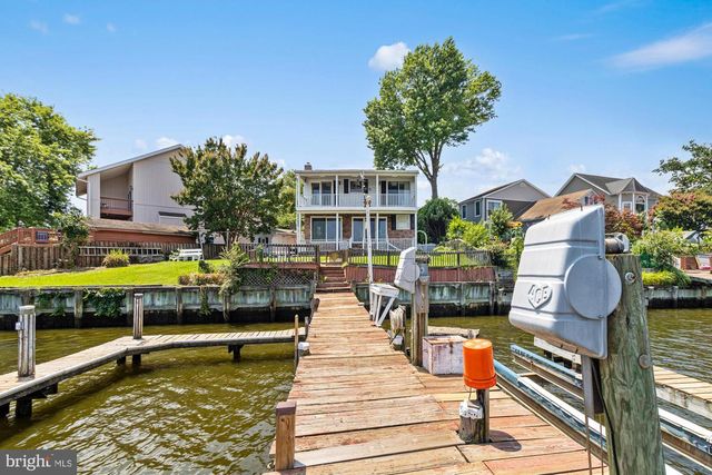 8350 BEAR CREEK DR, Baltimore, MD 21222