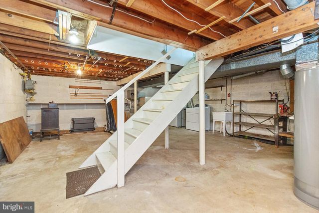8350 BEAR CREEK DR, Baltimore, MD 21222