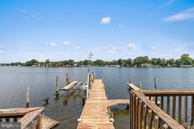 8350 BEAR CREEK DR, Baltimore, MD 21222