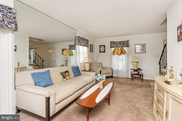 8350 BEAR CREEK DR, Baltimore, MD 21222