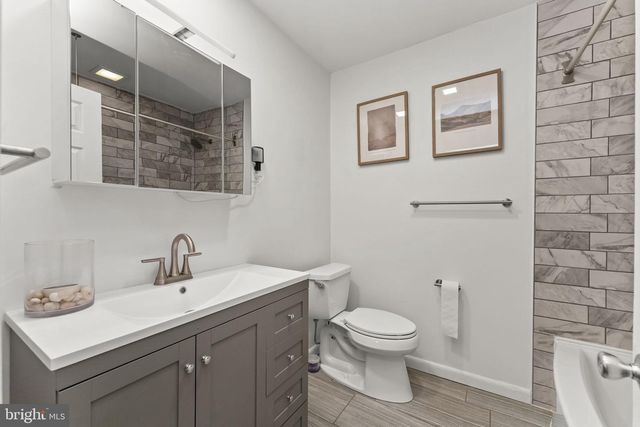 1103 QUEEN DR, West Chester, PA 19380