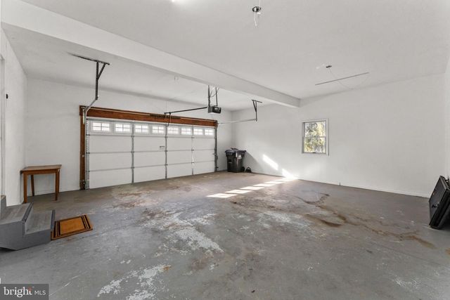 1103 QUEEN DR, West Chester, PA 19380