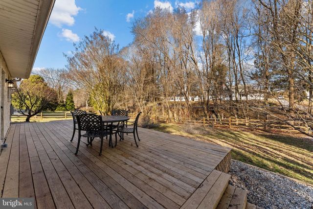 1103 QUEEN DR, West Chester, PA 19380