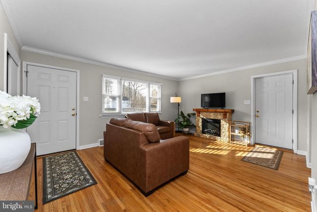 1103 QUEEN DR, West Chester, PA 19380