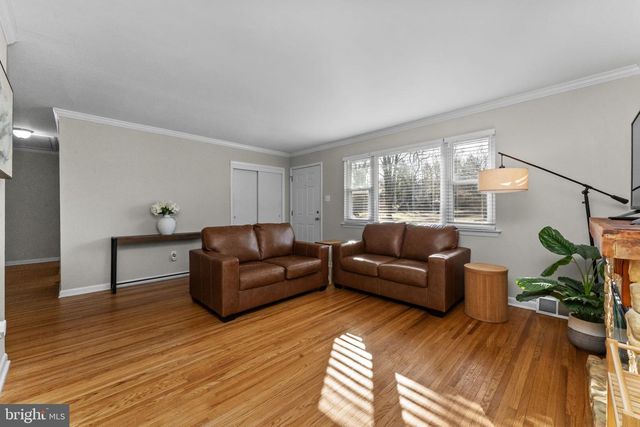 1103 QUEEN DR, West Chester, PA 19380