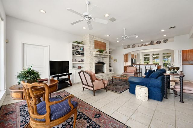 713 Sunfish ST, Lakeway, TX 78734