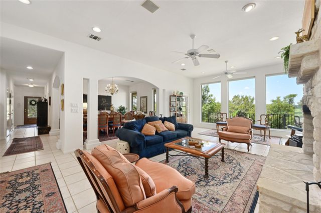 713 Sunfish ST, Lakeway, TX 78734