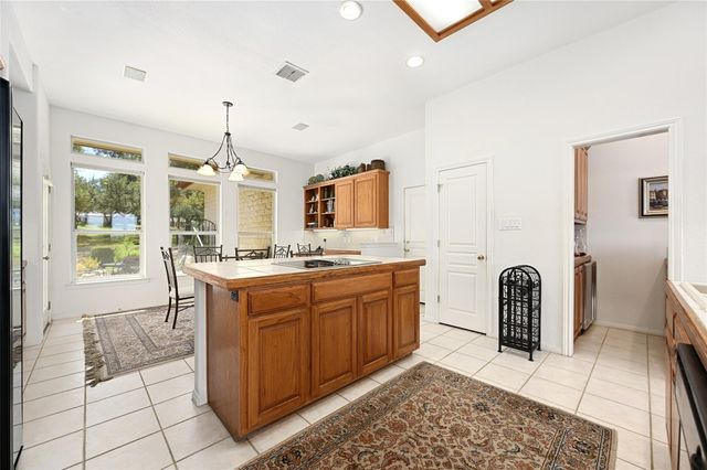 713 Sunfish ST, Lakeway, TX 78734