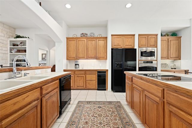 713 Sunfish ST, Lakeway, TX 78734