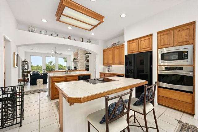 713 Sunfish ST, Lakeway, TX 78734