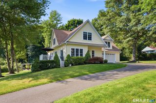 16 Blueberry Hill Road, Bridgewater, CT 06752