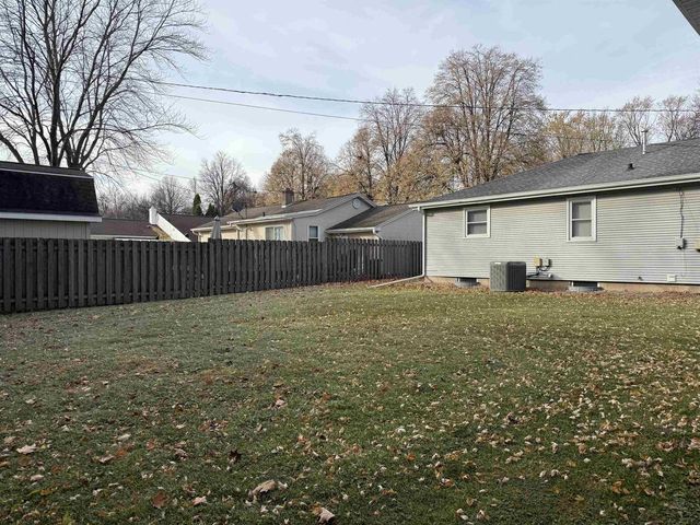 833 COLONIAL AVENUE, Green Bay, WI 54304