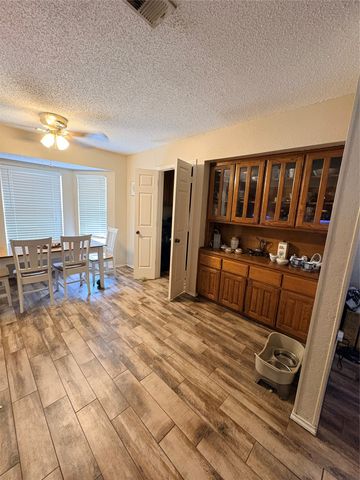 1908 Berrybrook Drive, Fort Worth, TX 76134