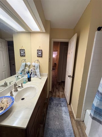 1908 Berrybrook Drive, Fort Worth, TX 76134