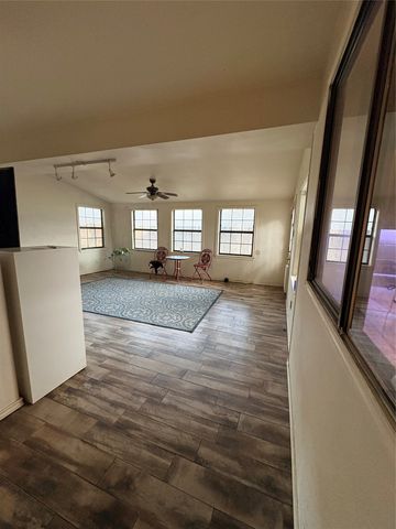 1908 Berrybrook Drive, Fort Worth, TX 76134