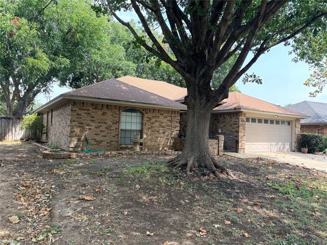 1908 Berrybrook Drive, Fort Worth, TX 76134